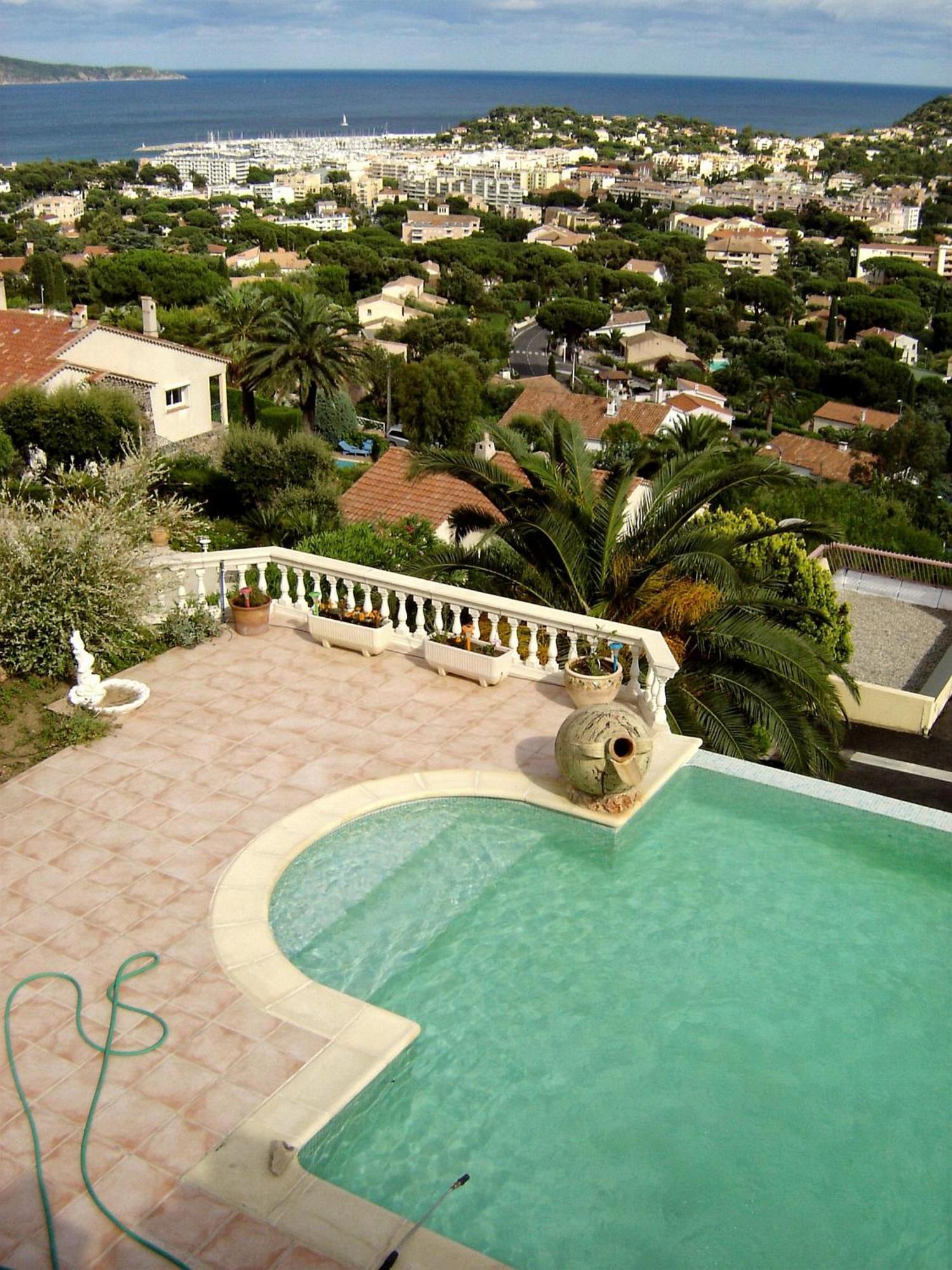 La Bastide Fleurie Apartman Cavalaire-sur-Mer Kültér fotó